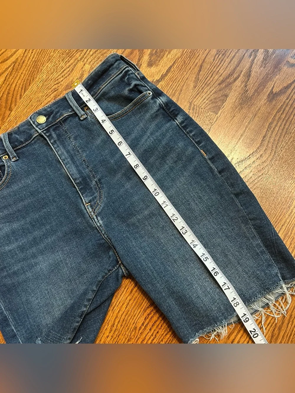 True Religion Ricky Relaxed Straight Mid Rise Cut Off Shorts 31x7 NEW Denim Blue